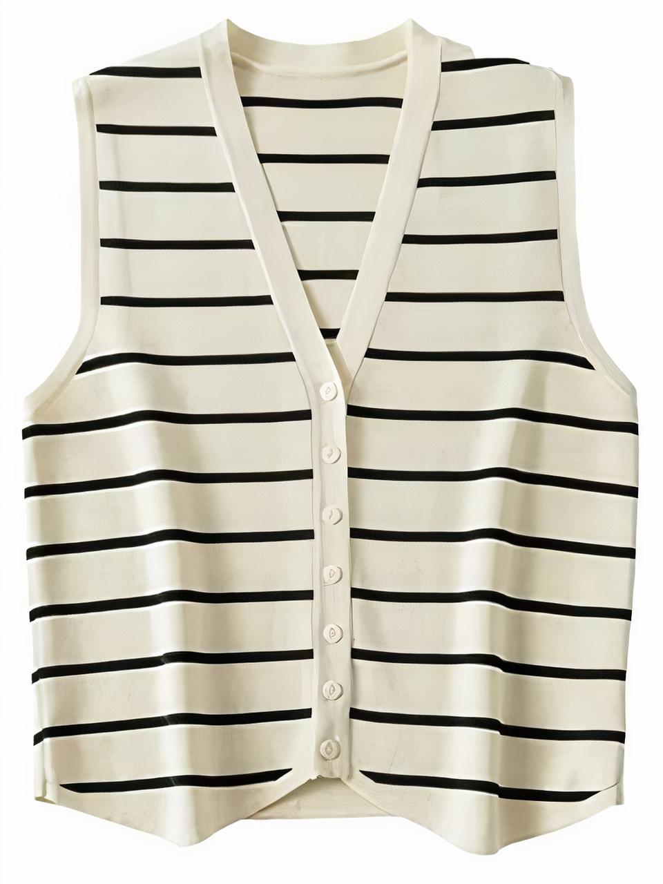 Cardigan sans manche rayé sur fond blanc.
