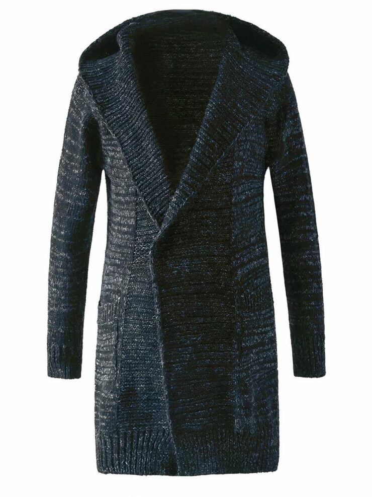 Photo d'un cardigan long noir chiné croisé à capuche et poches sur un fond blanc