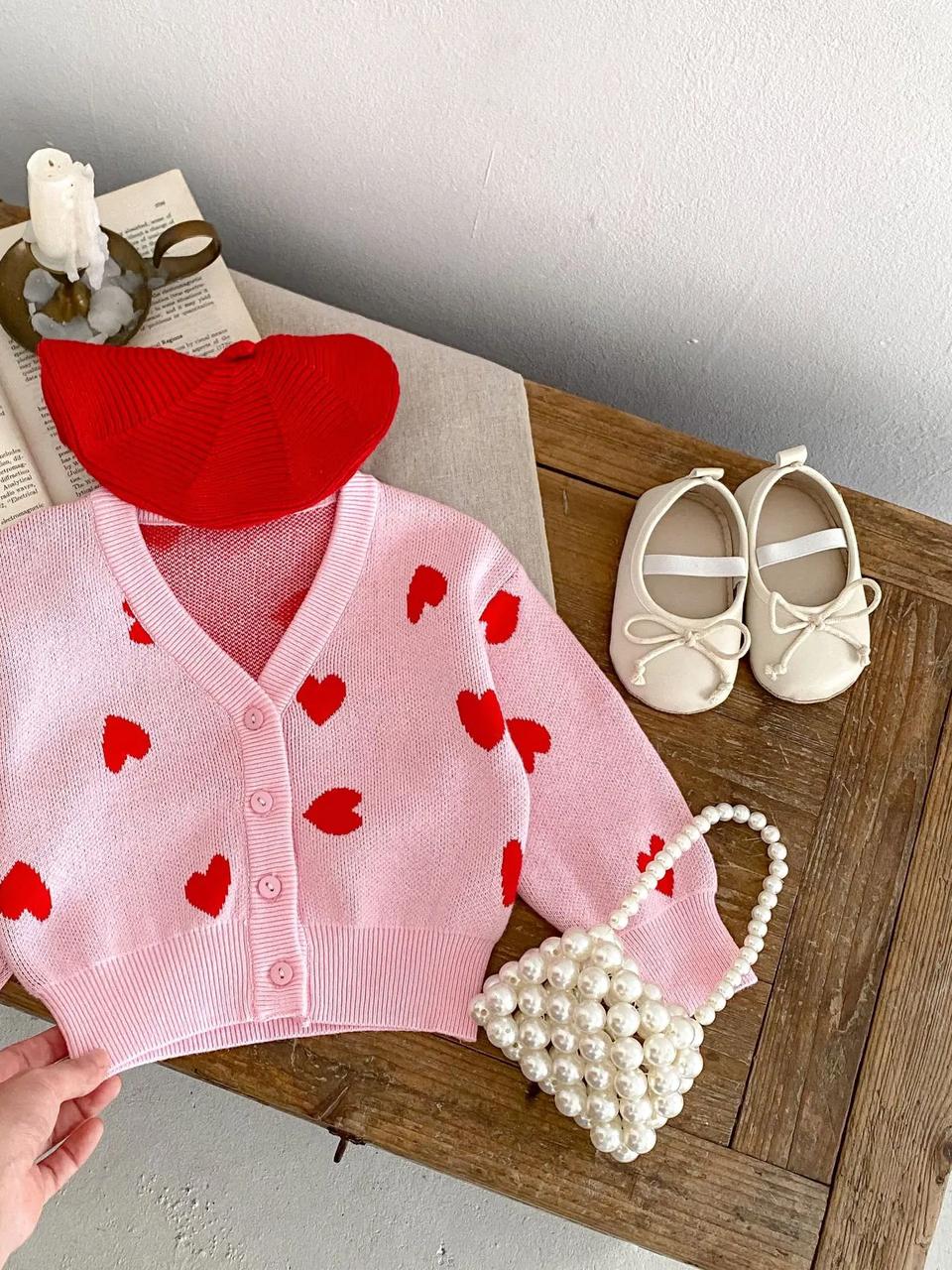 Cardigan rose motif coeur rouge pour bébé fille Cardigan rose motif coeur rouge pour bébé fille